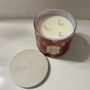 Bath and Body Works Snowflakes and Cashmere Candle